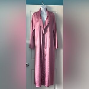 Satin pink Victoria’s Secret robe in Medium